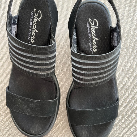 Skechers Black and Gray Wedge Sandals - Picture 5 of 6